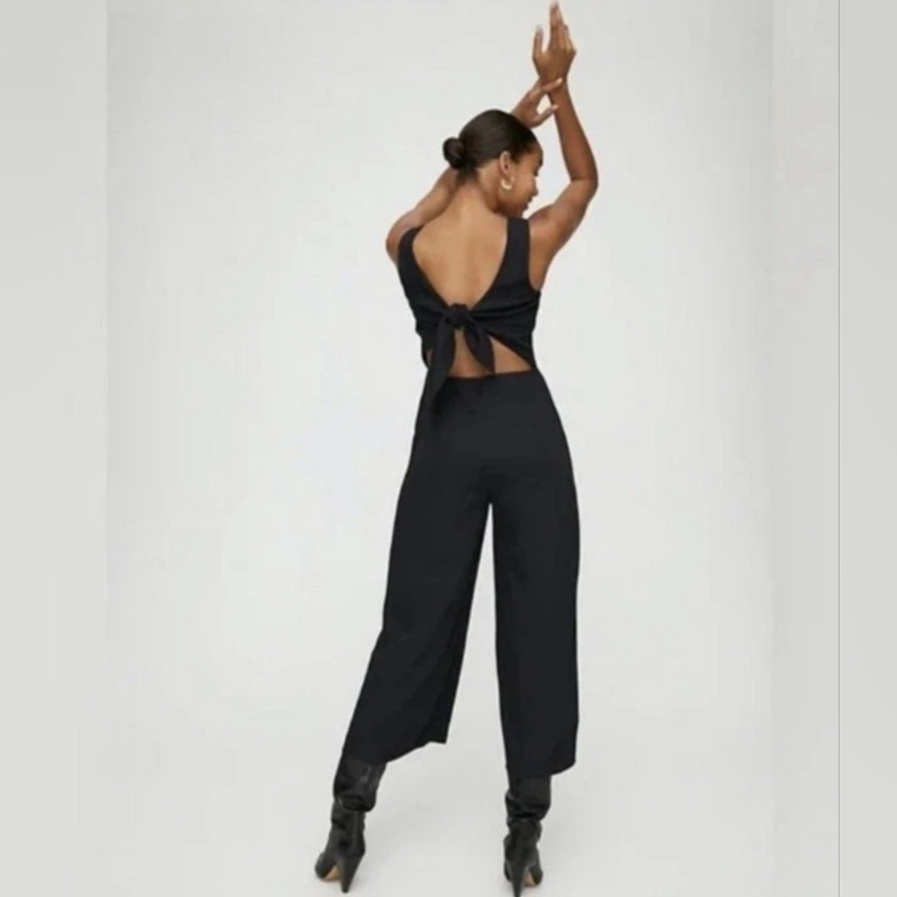 Aritzia Wilfred Ecoulement Tie Back Sleeveless Jumpsuit Size 4 in Black